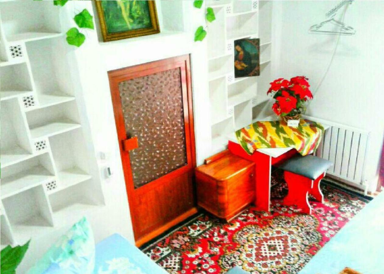 Hotel History à Boukhara Extérieur photo